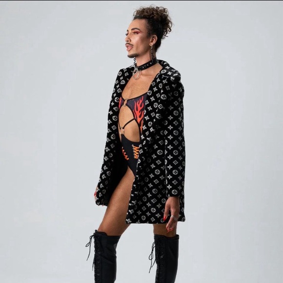 Faux Fur Jacket - Picture 5 of 7